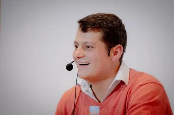 Carlos Martínez, Pichifit, durante su intervención